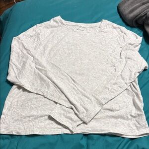 Old Navy Heather Gray Crew Neck Long Sleeve Tee